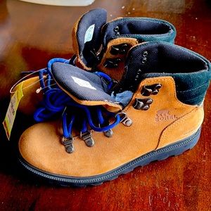 Boys Sorel boots, Size 2